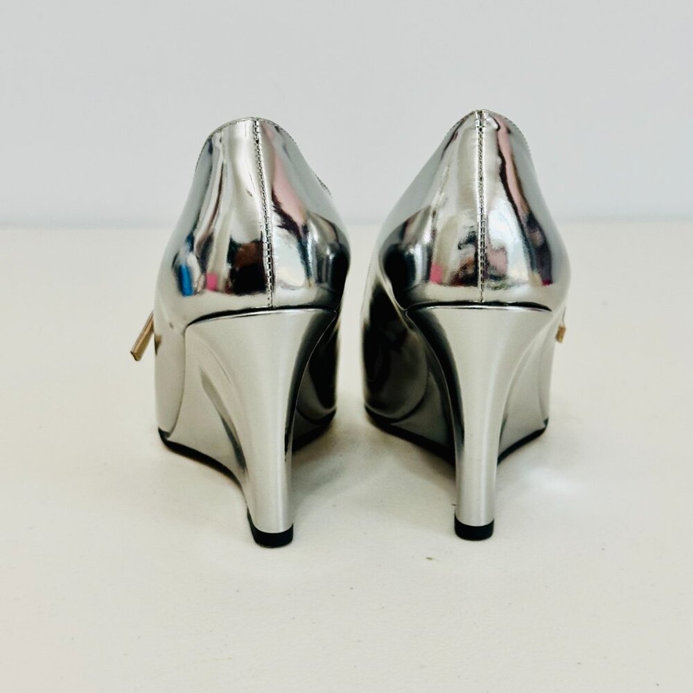 New Theory Metallic Silver Mirror Wedges Pointed Cap Toe Pumps Sandals Italy View 4